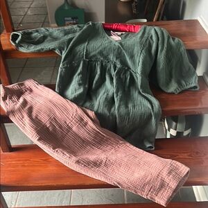 Flowy Green Blouse with Voluminous Sleeves